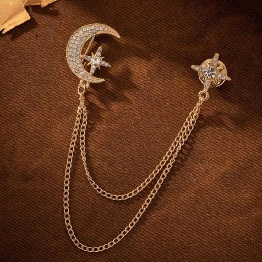 Gold Moon and Star brooch pin R192